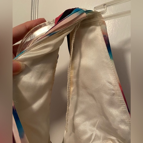 Aidan Mattox Tie Dye VNeck Pleated Dress - Picture 10 of 15